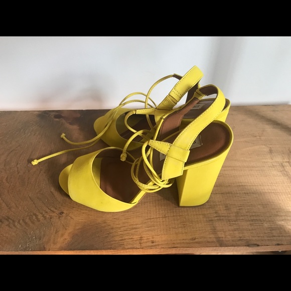 NEW Steve Madden “Serrina” Block Heels - Picture 2 of 3